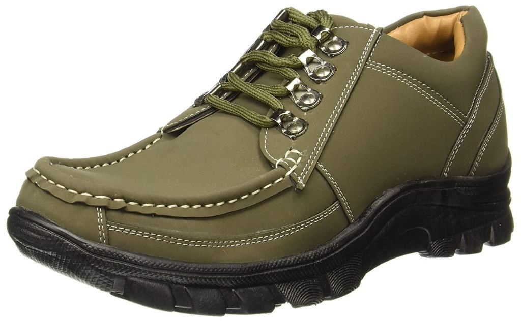 trekking shoes under 1000