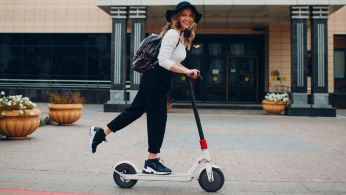 5 Reasons Why You Should Buy A Scooter