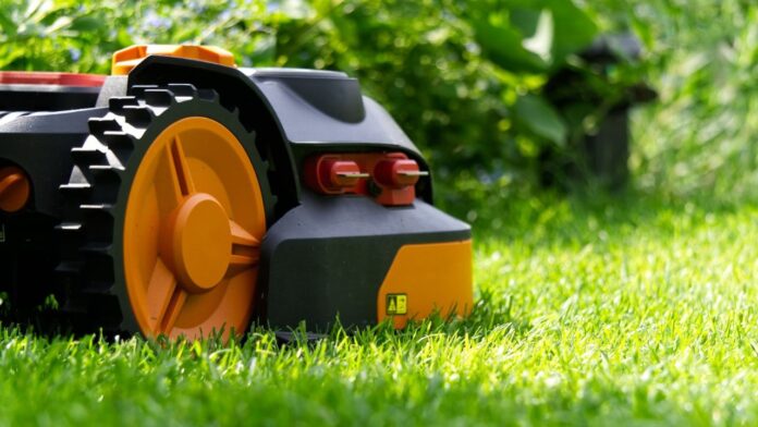 The Benefits Of Husqvarna Robotic Lawn Mowers